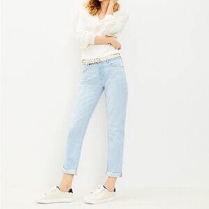 Loft Destructed Girlfriend Jean in Original Light Indigo Wash Size 4